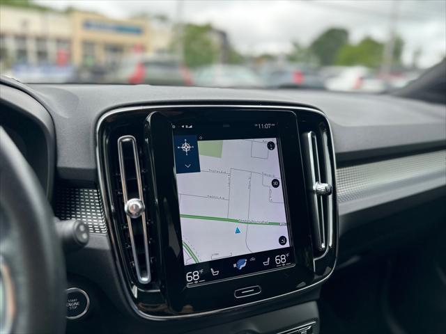used 2019 Volvo XC40 car, priced at $21,999