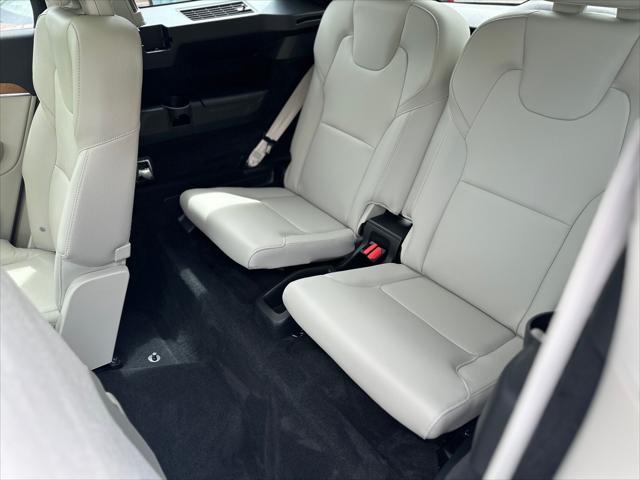 used 2022 Volvo XC90 car, priced at $39,999