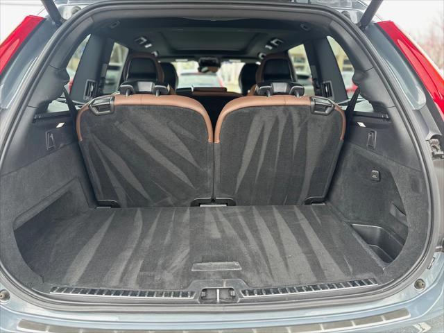 used 2022 Volvo XC90 car, priced at $43,999