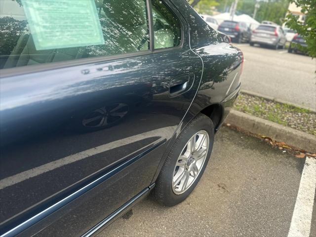 used 2007 Volvo S60 car, priced at $9,999