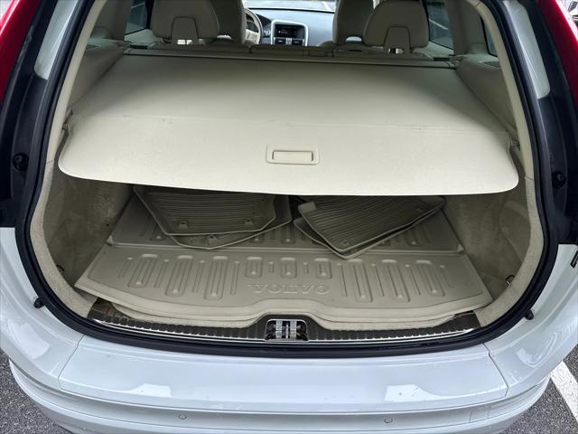 used 2015 Volvo XC60 car, priced at $15,999