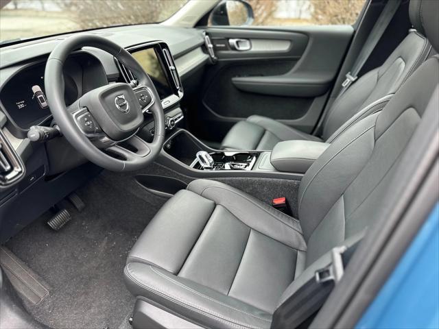 new 2024 Volvo XC40 car, priced at $39,999
