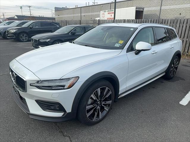 used 2022 Volvo V60 Cross Country car, priced at $36,999