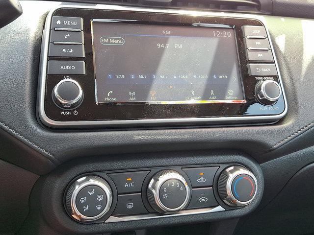 new 2024 Nissan Versa car