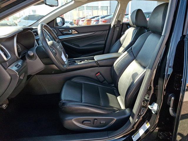 used 2023 Nissan Maxima car, priced at $27,370