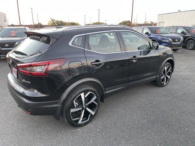 used 2022 Nissan Rogue Sport car, priced at $26,279