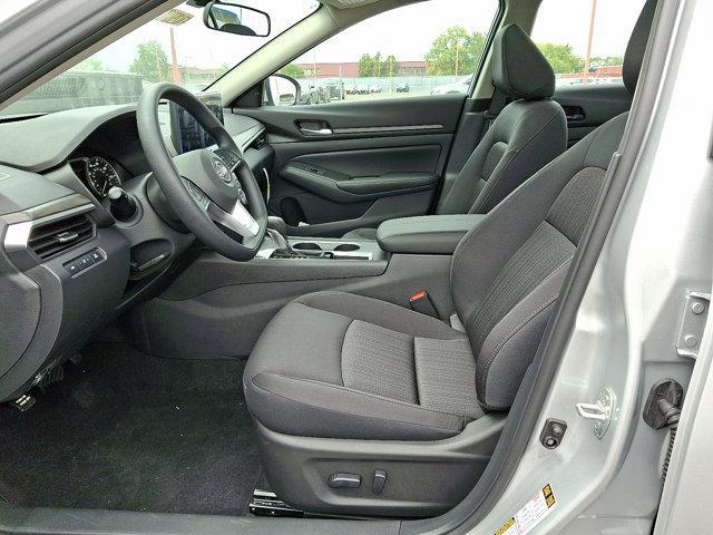 new 2025 Nissan Altima car
