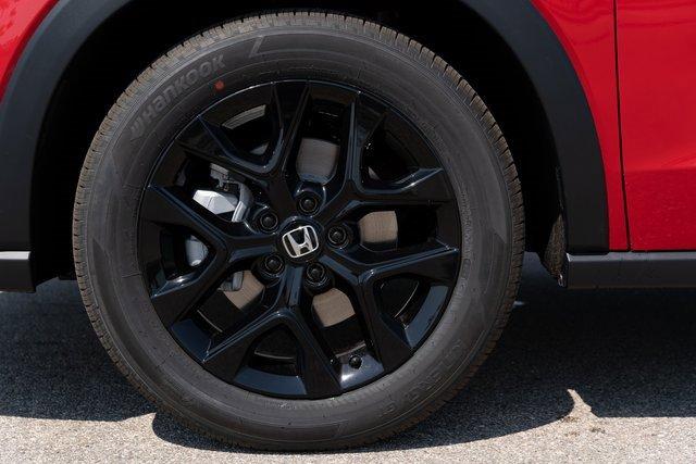 new 2025 Honda HR-V car, priced at $28,050