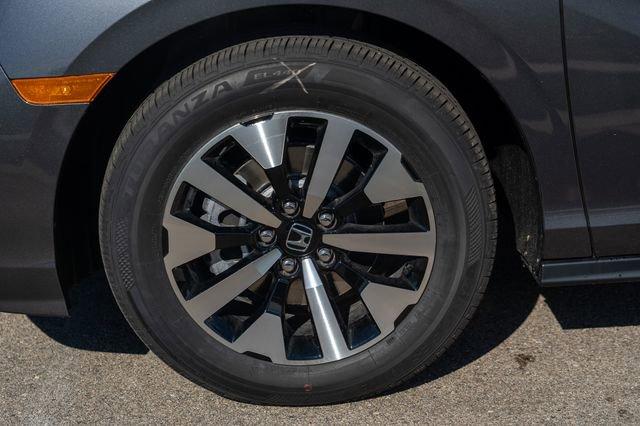 new 2026 Honda Odyssey car, priced at $42,070