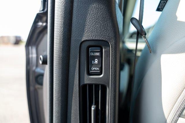 new 2026 Honda Odyssey car, priced at $42,070