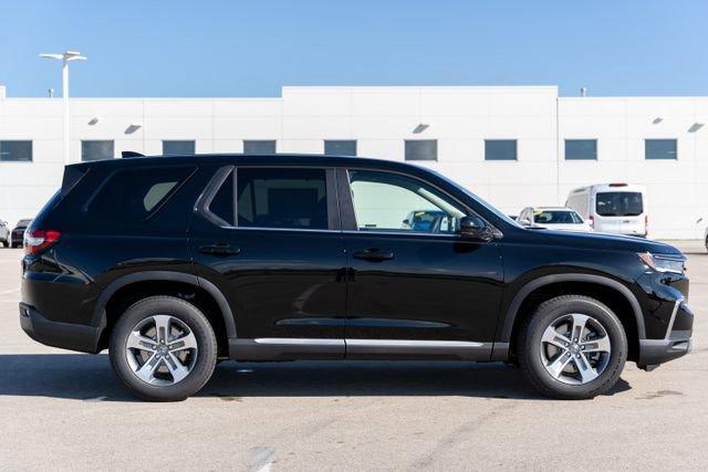 new 2025 Honda Pilot car, priced at $44,323