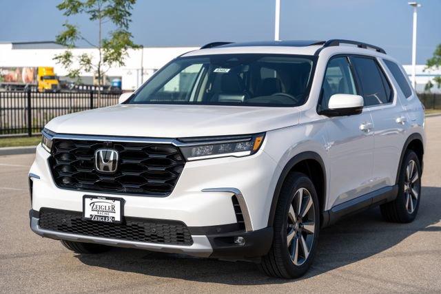 new 2025 Honda Pilot car, priced at $50,505