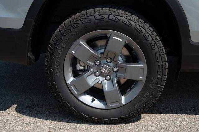 new 2025 Honda Ridgeline car, priced at $44,580