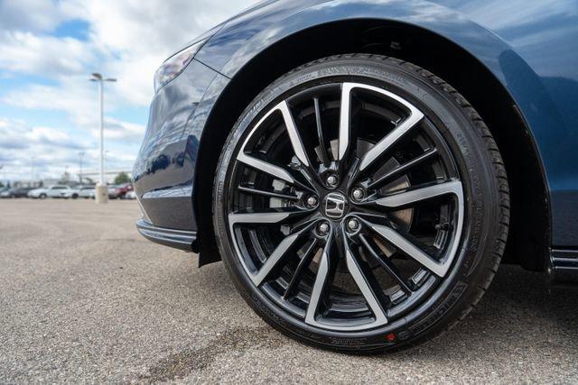 new 2025 Honda Accord Hybrid car, priced at $37,950