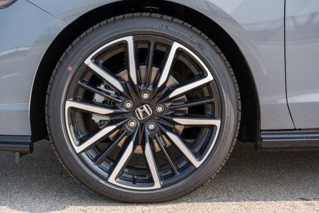 new 2025 Honda Accord Hybrid car, priced at $38,405