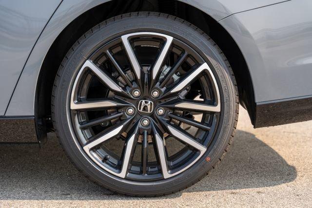 new 2025 Honda Accord Hybrid car, priced at $38,405