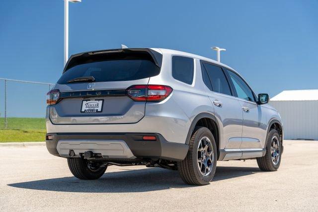 used 2025 Honda Pilot car, priced at $46,995