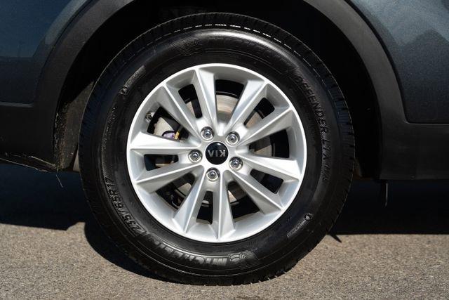 used 2019 Kia Sorento car, priced at $15,194