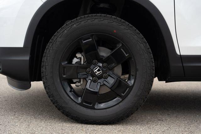 new 2025 Honda Ridgeline car, priced at $46,240