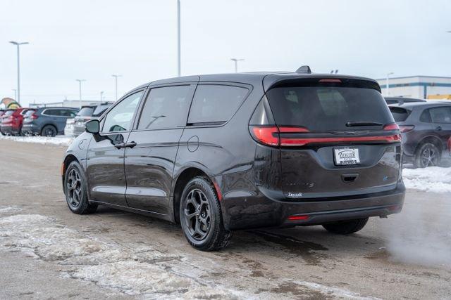 used 2022 Chrysler Pacifica car, priced at $26,294