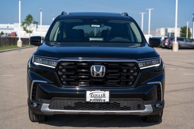 new 2025 Honda Pilot car, priced at $47,995