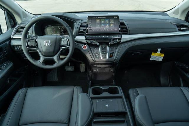 new 2026 Honda Odyssey car, priced at $41,040