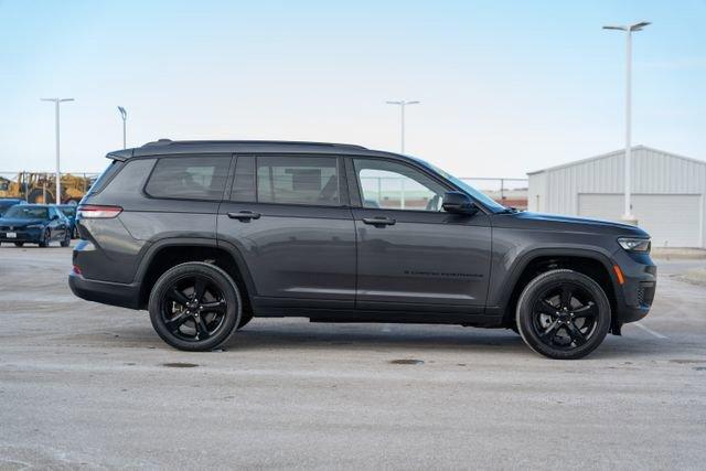 used 2022 Jeep Grand Cherokee L car, priced at $29,394