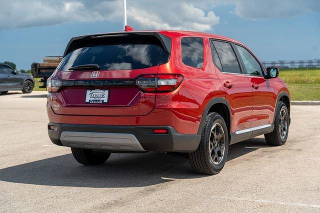 used 2025 Honda Pilot car, priced at $42,794