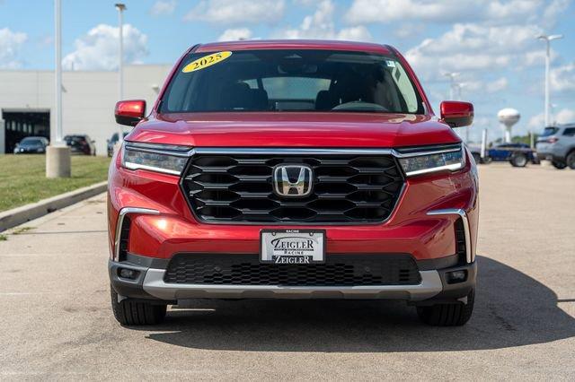 used 2025 Honda Pilot car, priced at $42,794
