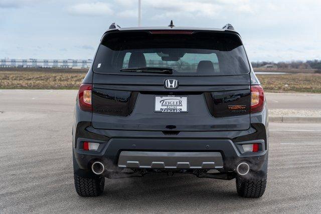 new 2025 Honda Passport car, priced at $42,895