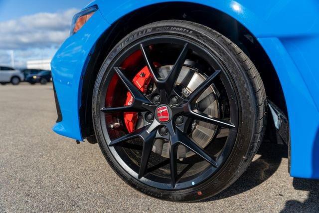 new 2025 Honda Civic Type R car, priced at $47,145