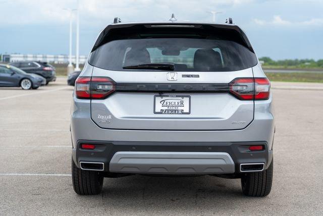 new 2025 Honda Pilot car, priced at $50,178