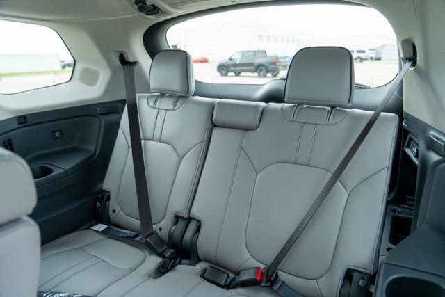 new 2025 Honda Pilot car, priced at $50,178
