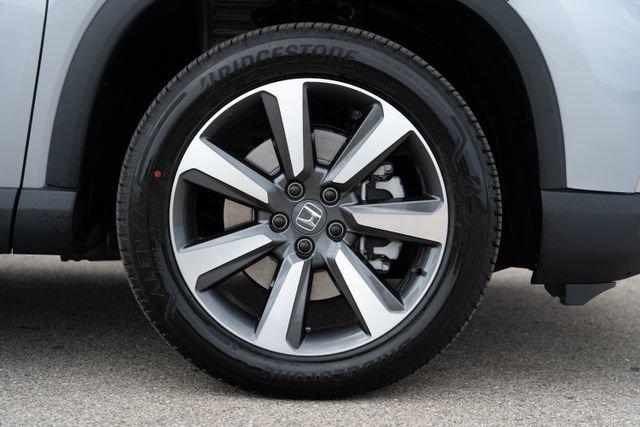 new 2025 Honda Pilot car, priced at $50,178