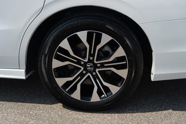 used 2025 Honda Odyssey car, priced at $48,994