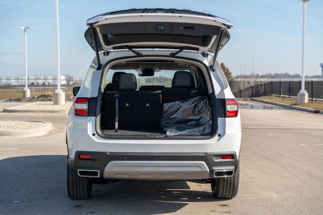 new 2025 Honda Pilot car, priced at $48,184