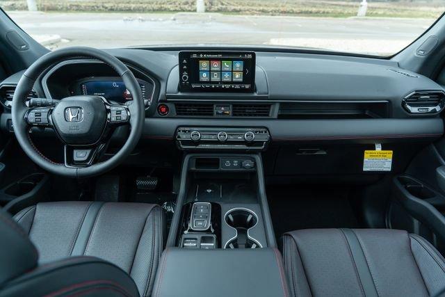 new 2025 Honda Pilot car, priced at $52,075
