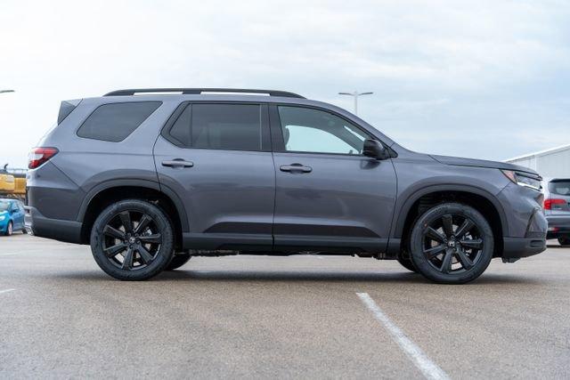 new 2025 Honda Pilot car, priced at $52,075