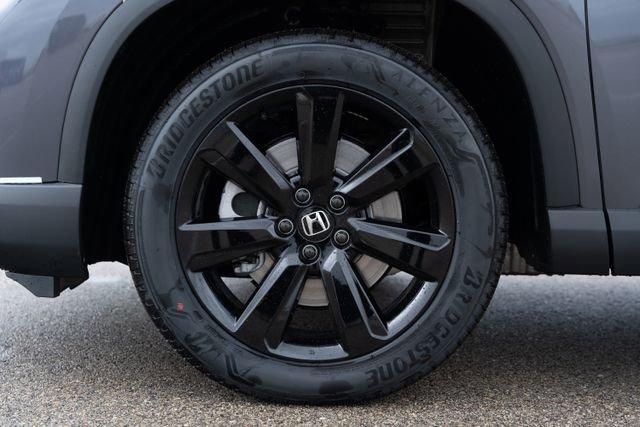 new 2025 Honda Pilot car, priced at $52,075