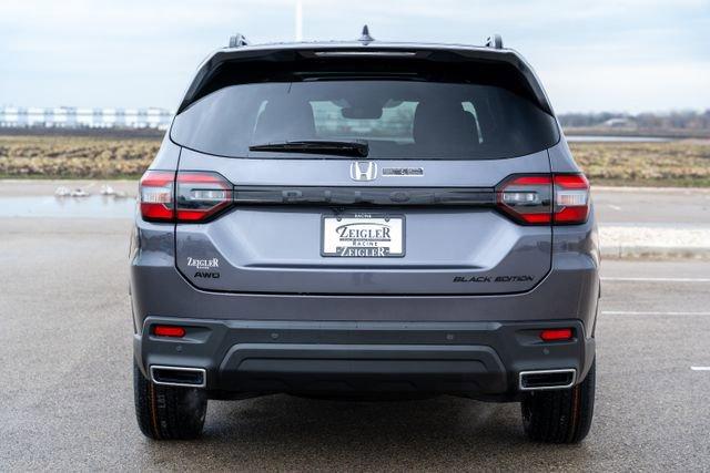 new 2025 Honda Pilot car, priced at $52,075