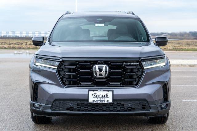 new 2025 Honda Pilot car, priced at $52,075