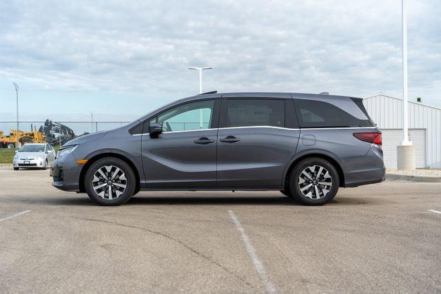 new 2025 Honda Odyssey car, priced at $41,152