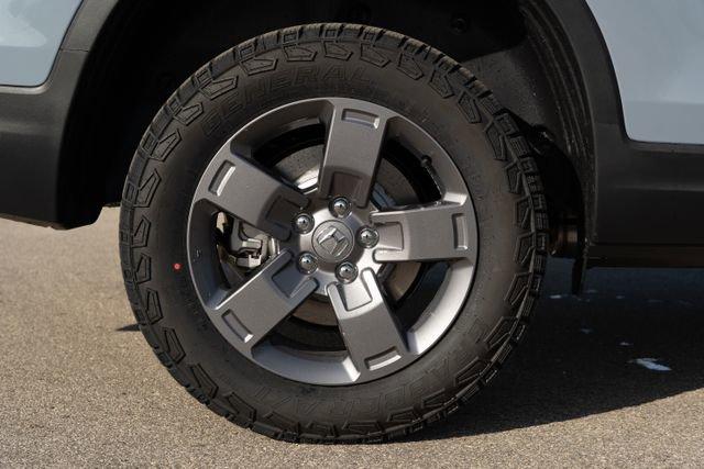 new 2025 Honda Ridgeline car, priced at $44,970