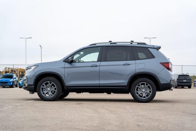 new 2025 Honda Passport car, priced at $43,995