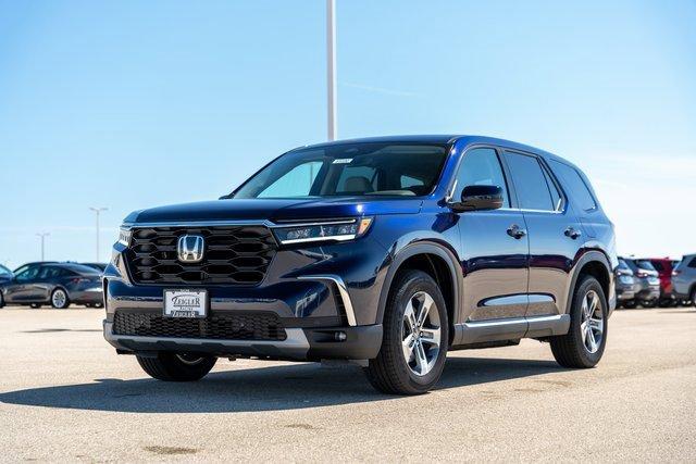 new 2025 Honda Pilot car, priced at $44,458