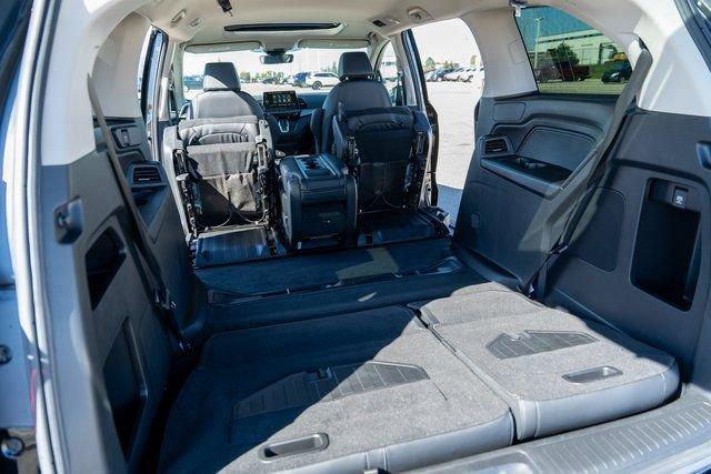 new 2025 Honda Odyssey car, priced at $40,816