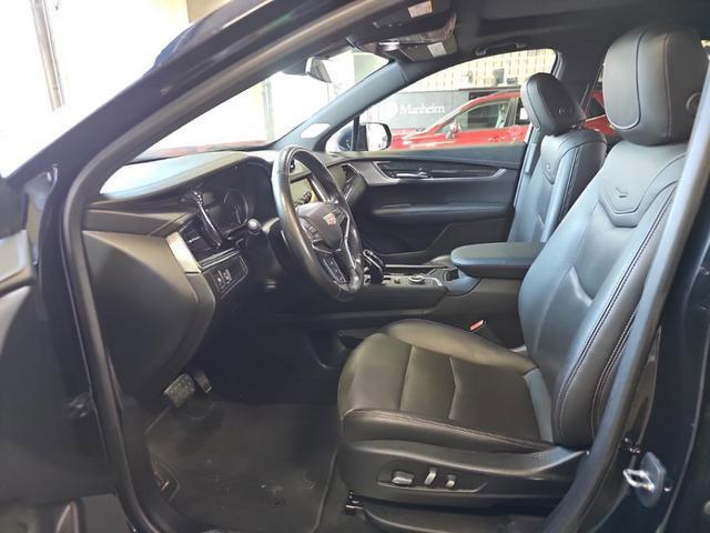 used 2021 Cadillac XT5 car, priced at $28,144