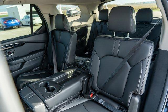 new 2025 Honda Pilot car, priced at $48,758