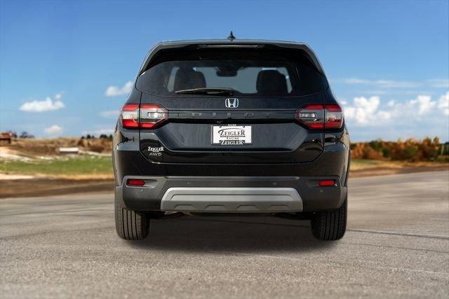 new 2025 Honda Pilot car, priced at $48,758