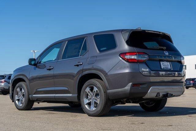 new 2025 Honda Pilot car, priced at $43,995